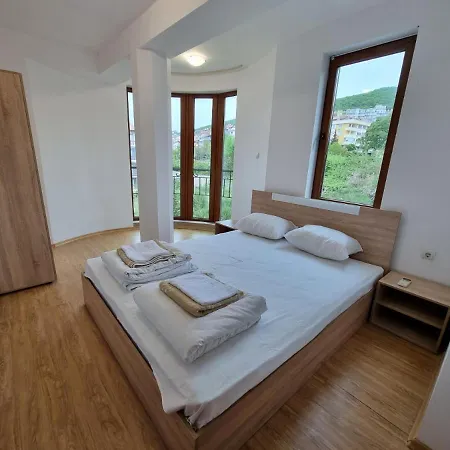 Apartment 2 Bedroom Pretty In South Sweti Wlas