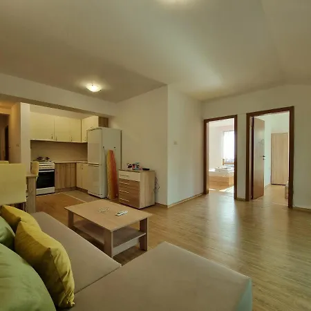2 Bedroom Pretty In South Apartment Sweti Wlas