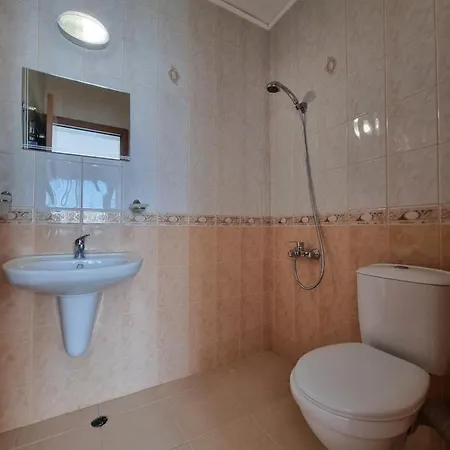 2 Bedroom Pretty In South * Sweti Wlas
